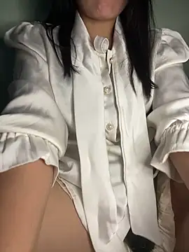 Snapshot of Winny-sexy chatting on March 2, 2026, 11:44 pm Winny-sexy online show from March 2, 2026, 11:44 pm