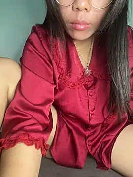 Snapshot of Winny-sexy chatting on April 13, 2026, 12:38 am Winny-sexy online show from April 13, 2026, 12:38 am