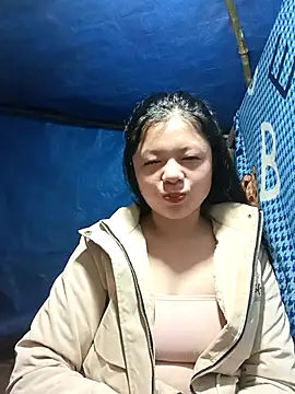 lisa-bae00 online show from November 20, 2025, 10:20 pm