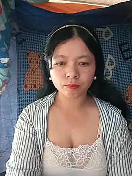 lisa-bae00 online show from December 21, 2025, 4:30 am