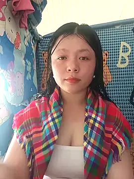 lisa-bae00 online show from April 15, 2026, 5:47 am