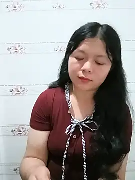 Snapshot of lisa-bae00 chatting on July 10, 2026, 1:36 pm lisa-bae00 online show from July 10, 2026, 1:36 pm