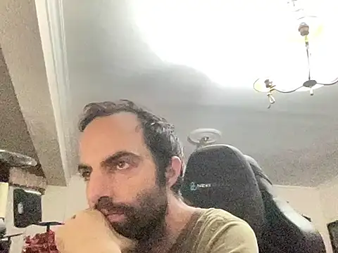 sex247spain online show from October 20, 2025, 4:02 am