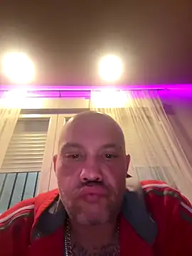 gitanoMad online show from December 5, 2025, 1:14 am