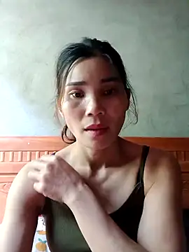 Snapshot of Bear_bear0 chatting on October 21, 2025, 3:51 am Bear bear0 online show from October 21, 2025, 3:51 am