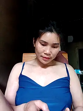 Bear bear0 online show from April 13, 2026, 1:22 am