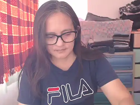 Kinkybela2025 online show from March 12, 2026, 4:51 am