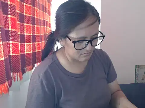 Kinkybela2025 online show from May 23, 2026, 1:11 am