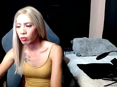 Snapshot of VictoriaAsianMistress chatting on April 6, 2026, 3:57 pm VictoriaAsianMistress online show from April 6, 2026, 3:57 pm