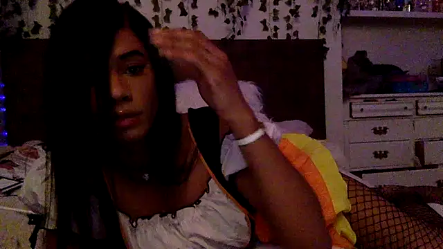 tweencumslut online show from October 23, 2025, 7:29 am