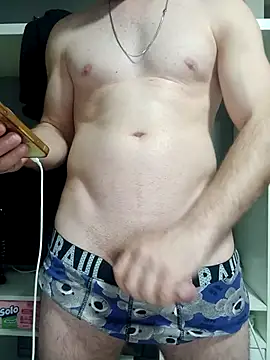 lazzzz09 online show from December 21, 2025, 10:50 pm