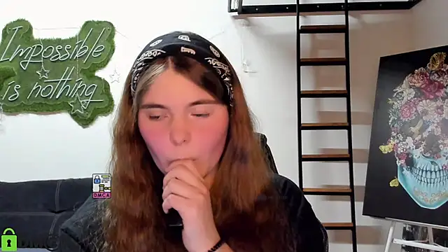 MiraaBloom online show from March 25, 2026, 3:51 pm