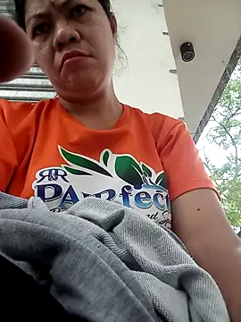 Snapshot of Yummymarie09 chatting on November 13, 2025, 3:16 am Yummymarie09 online show from November 13, 2025, 3:16 am