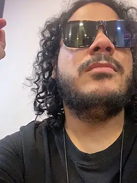 Snapshot of DemienMdivani chatting on November 30, 2025, 12:58 am DemienMdivani online show from November 30, 2025, 12:58 am