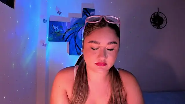 Soouf  online show from December 14, 2025, 12:05 am