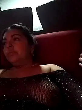 Snapshot of Luchyfeet chatting on June 7, 2026, 3:32 am Luchyfeet online show from June 7, 2026, 3:32 am