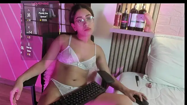 medussa sexi online show from February 12, 2026, 1:33 am