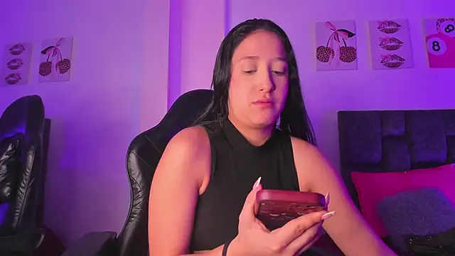 kittymonroe1 online show from May 23, 2026, 6:12 pm