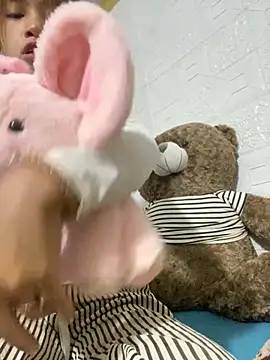 2k7-sex online show from November 16, 2025, 2:39 am