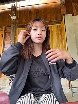 2k7-sex online show from December 15, 2025, 2:27 am