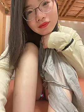 Snapshot of Nlen_baby chatting on February 5, 2026, 11:42 pm Nlen baby online show from February 5, 2026, 11:42 pm