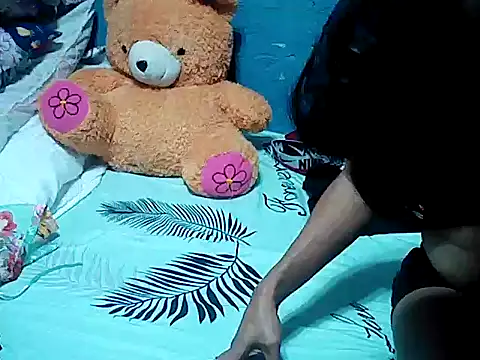 Snapshot of SmallluncutCock chatting on November 16, 2025, 5:57 am SmallluncutCock online show from November 16, 2025, 5:57 am