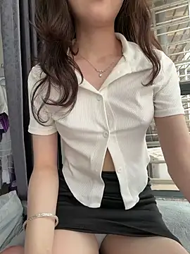 meimei x online show from April 11, 2026, 7:45 am