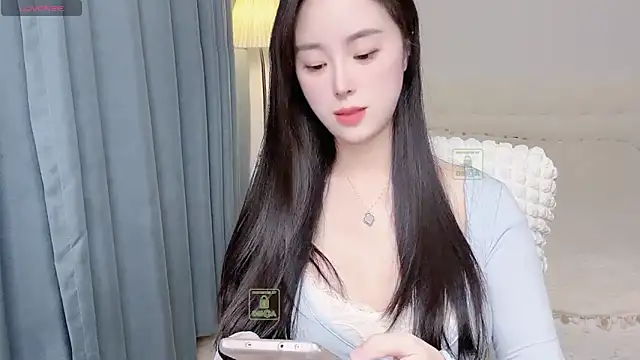 Xiaotaimei 666 online show from October 22, 2025, 2:01 am