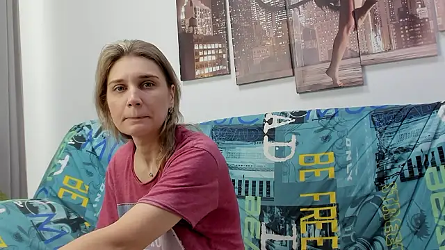 Tenderly Sophie online show from February 4, 2026, 1:22 am