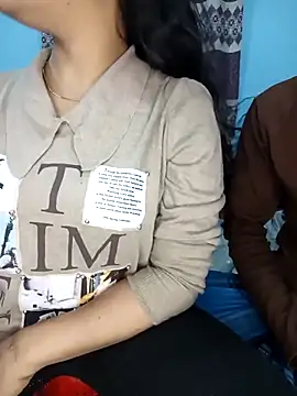 CoupleShow 432 online show from February 9, 2026, 1:48 pm