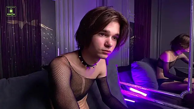 DavidLeatherhofff online show from November 17, 2025, 1:50 pm