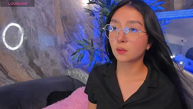 sydney miller  online show from February 9, 2026, 11:20 pm