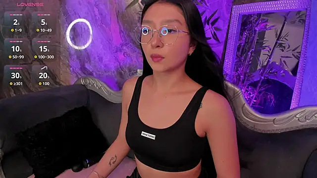 sydney miller  online show from March 28, 2026, 11:15 pm