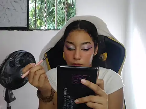 emily stars1 online show from November 24, 2025, 7:46 pm