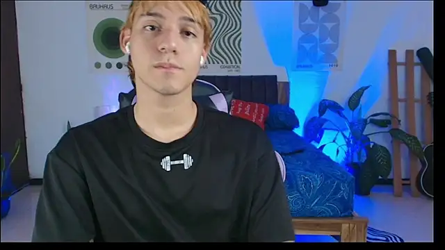 Snapshot of Habel__moretti chatting on February 7, 2026, 6:33 pm Habel moretti online show from February 7, 2026, 6:33 pm