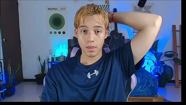 Snapshot of Habel__moretti chatting on February 8, 2026, 6:22 pm Habel moretti online show from February 8, 2026, 6:22 pm