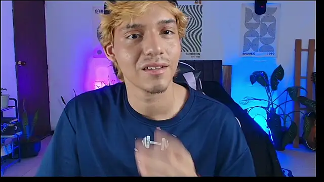 Snapshot of Habel__moretti chatting on February 17, 2026, 6:03 pm Habel moretti online show from February 17, 2026, 6:03 pm