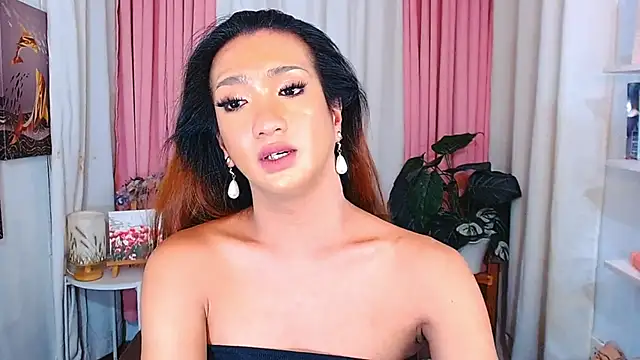 DianaFierce online show from November 23, 2025, 6:13 am