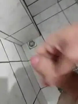 Snapshot of ErectorMen chatting on October 28, 2025, 2:26 am ErectorMen online show from October 28, 2025, 2:26 am