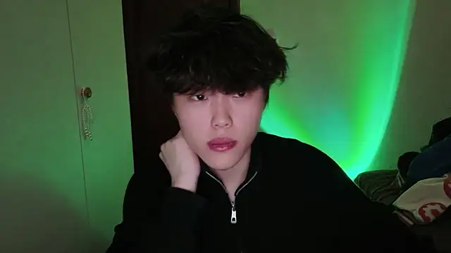 Snapshot of L1kuto chatting on March 17, 2026, 1:58 pm L1kuto online show from March 17, 2026, 1:58 pm