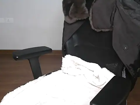 lustyruhh online show from December 20, 2025, 5:36 am