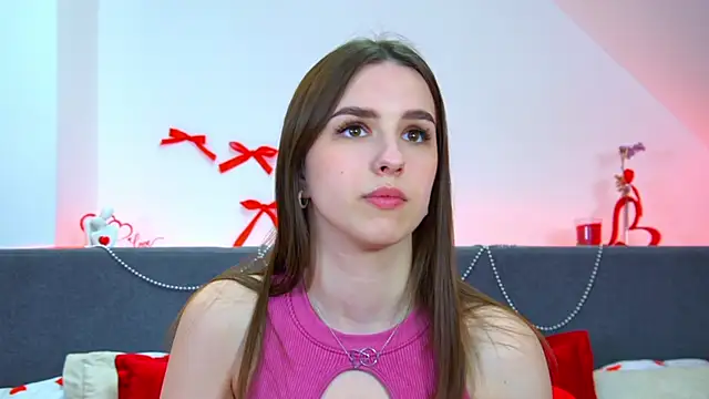 Snapshot of AliceAtkins chatting on April 16, 2026, 6:14 am AliceAtkins online show from April 16, 2026, 6:14 am