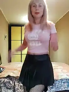 SelinaLovqx online show from November 9, 2025, 9:07 am