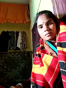 Snapshot of Shreya-750 chatting on November 1, 2025, 7:54 am Shreya-750 online show from November 1, 2025, 7:54 am