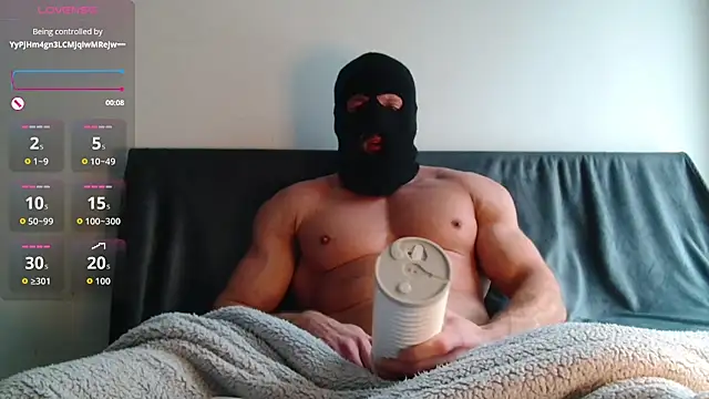 Masked Bull38 Uk online show from November 3, 2025, 12:50 pm