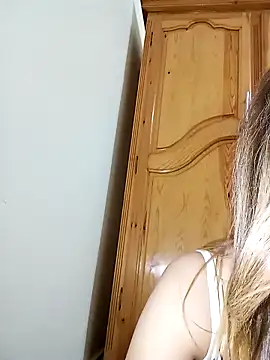 Snapshot of indilasixeey chatting on March 6, 2026, 1:24 am indilasixeey online show from March 6, 2026, 1:24 am