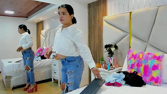 SweetKata  online show from December 3, 2025, 11:41 am