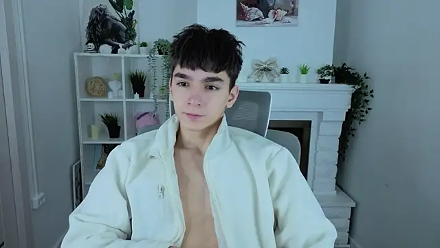 YamiTwink online show from December 14, 2025, 8:46 pm