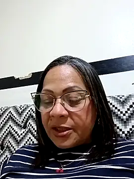 milf Anguie50 online show from October 23, 2025, 3:06 am