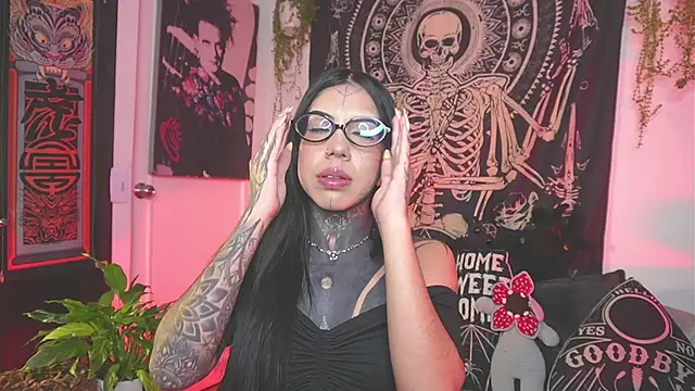 Dalia Vorhees online show from June 2, 2026, 1:51 am
